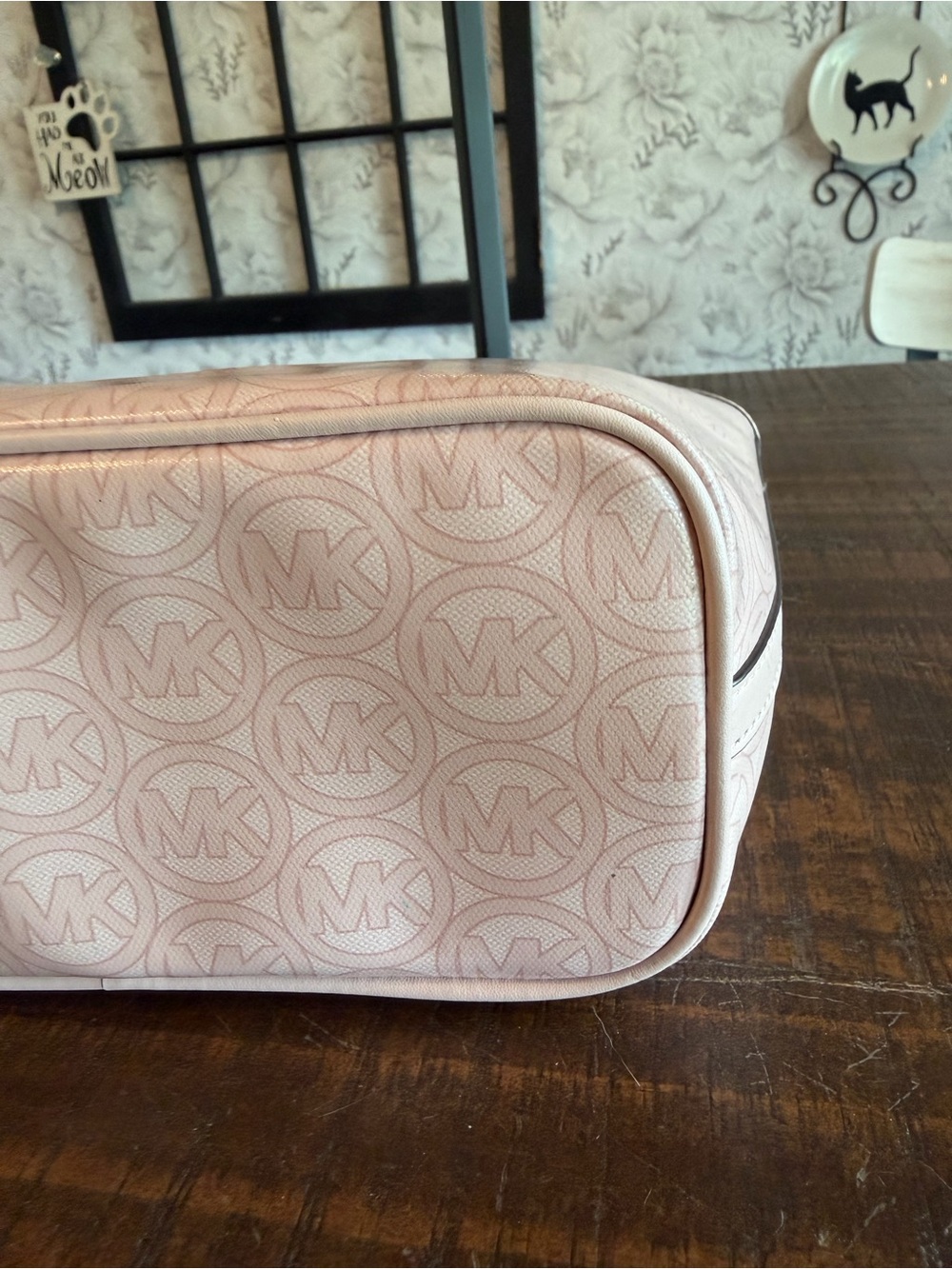Michael Kors Pale Pink Signature Tote EUC. No call outs. - Picture 8 of 10